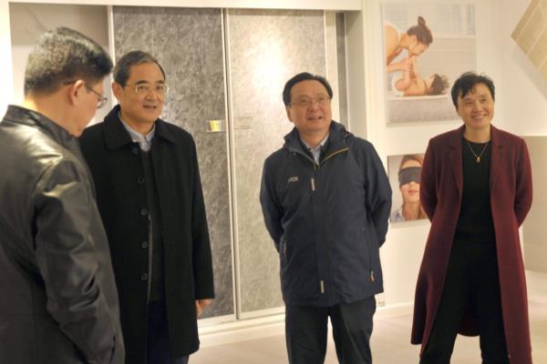 国林地板和圣象地板哪个好.