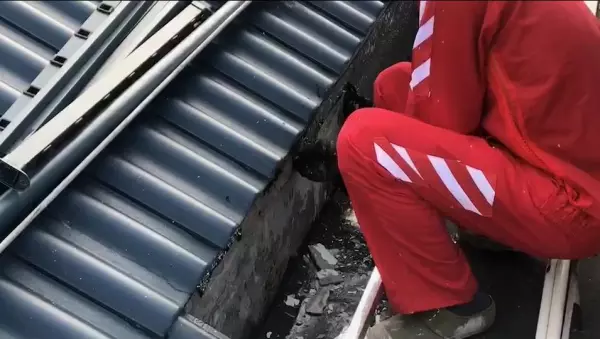 屋顶排水沟漏水怎么处理(13)
