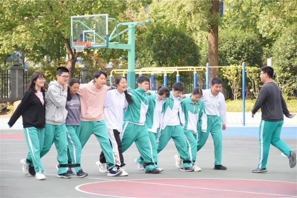 6选3有多少组合不重复中奖的.