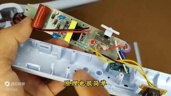 电蚊拍怎么用几次就不好用了不灵敏了(3)