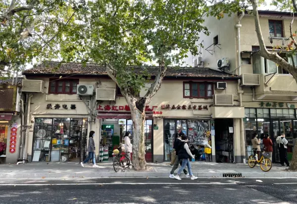 离我最近的五金店在哪个位置?请说话吗?(26)