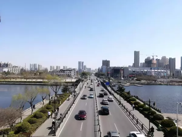 道路红线宽度限制因素主要包括哪些(1)