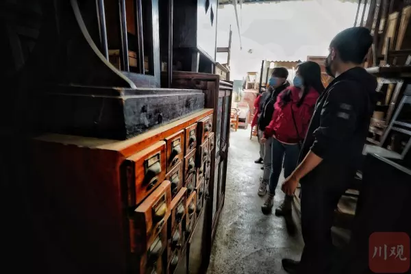 成都二手市场旧货家具在哪里买(4)