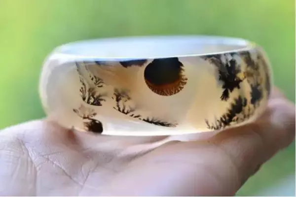 石英玉是什么玉?价值咋样?(13)