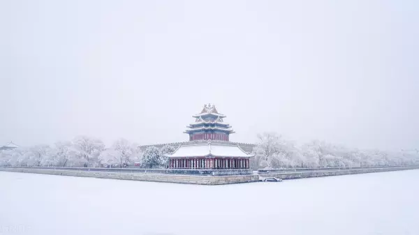 雪浸染万千华光钟声塑佛龛是什么意思(4)
