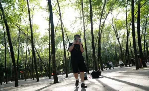 小燕子半自动洗衣机怎么拆开清洗(16)