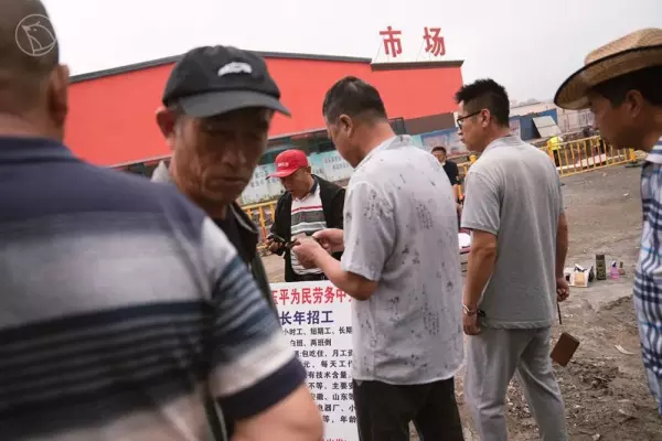 小燕子半自动洗衣机怎么拆开清洗(26)