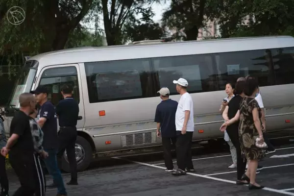 小燕子半自动洗衣机怎么拆开清洗(41)