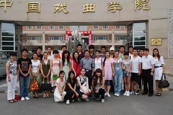 舞台灯光设计大学里属于什么专业.