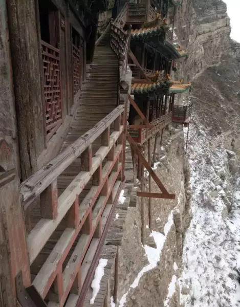 空中楼阁什么意思形什么动物生肖(8)