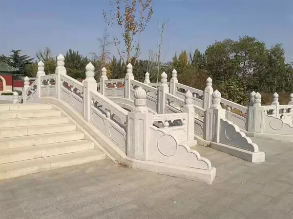 汉白玉栏杆是天然石材还是人工加工的(3)