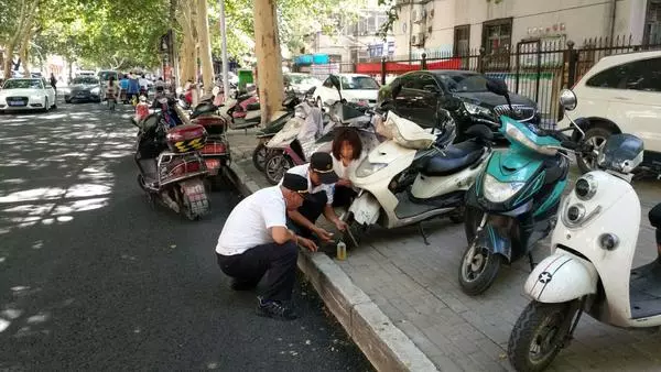 优狐电动车大支架锁怎么解锁(1)