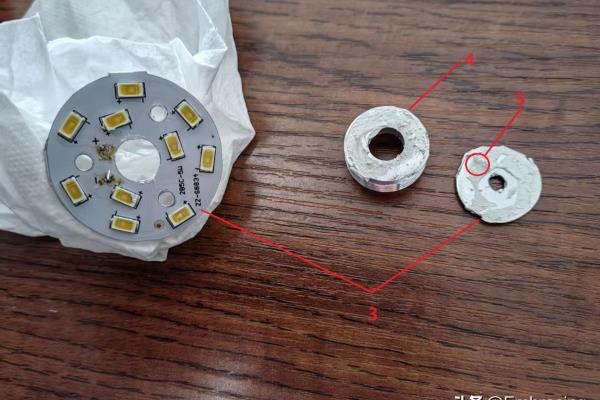 led玻璃灯管如何拆修.