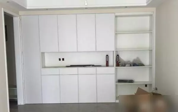 装修木工打柜子好还是全屋定制好(2)