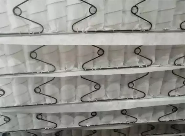 棕垫和弹簧床垫哪个更好(1)