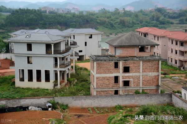 宅基地面积怎么算,是指地面面积还是整栋建筑面积.