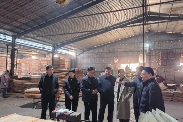 金秋木业板质量怎么样.