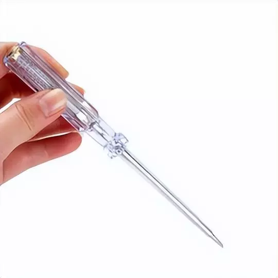 空开跳闸后推上去还是没电怎么回事(1)