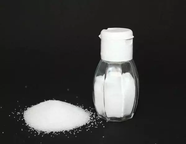 盐灯里的大块盐天热盐都流水了怎么办(1)