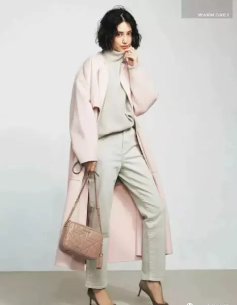 粉色配饰搭什么颜色衣服好看(12)