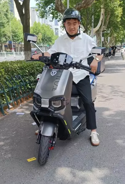 雷豹电动车质量怎么样(2)