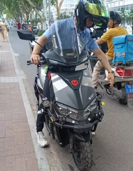 雷豹电动车质量怎么样(6)