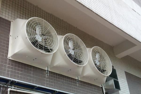 通风器和排气扇的区别.
