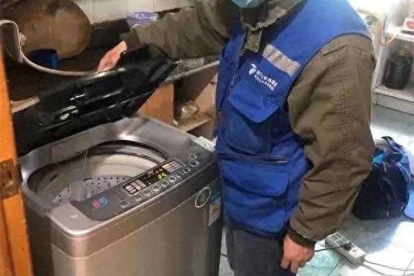 洗衣机上门维修一般怎样收费.