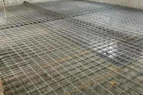 复式楼隔层用现浇还是钢结构好.