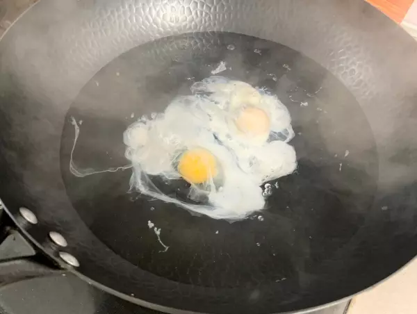 打荷包蛋是冷水下锅还是热水下锅(8)