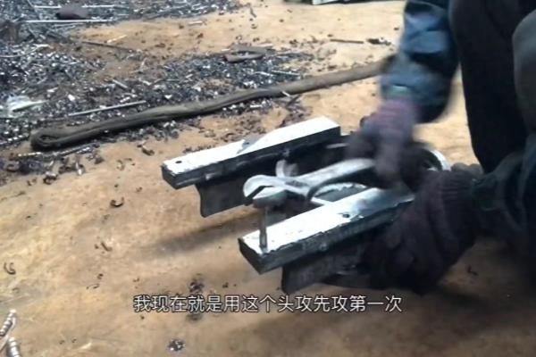 m10用多大的钻头打孔.