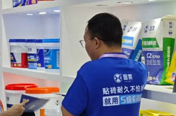 雷帝瓷砖胶和德高瓷砖胶哪个好(1)