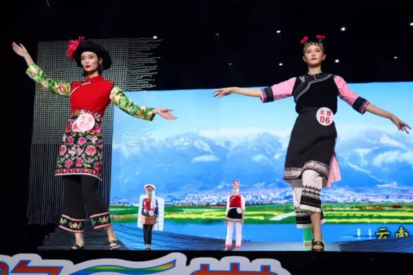 佤族服饰特点简单介绍(10)