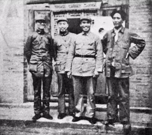 白色世界是什么意思红星照耀中国(4)