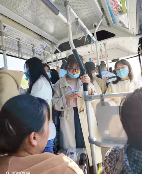 佳能维修站点的地址和联系方式是什么?(1)
