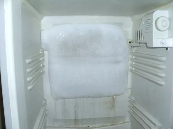 冰箱出水管堵塞如何疏通管道(1)