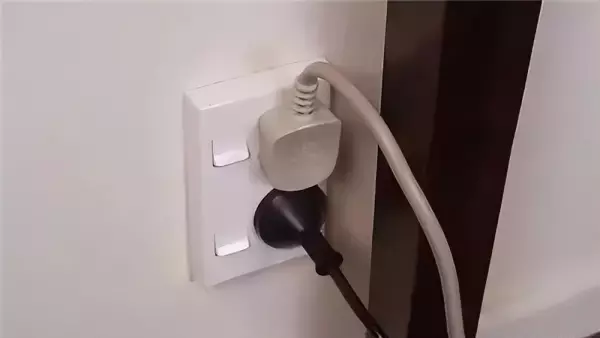 带灯开关的插座怎么接线(1)