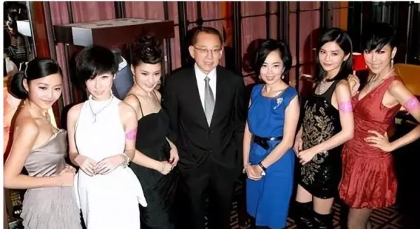 梁咏琪蛋糕门是怎么回事儿(19)