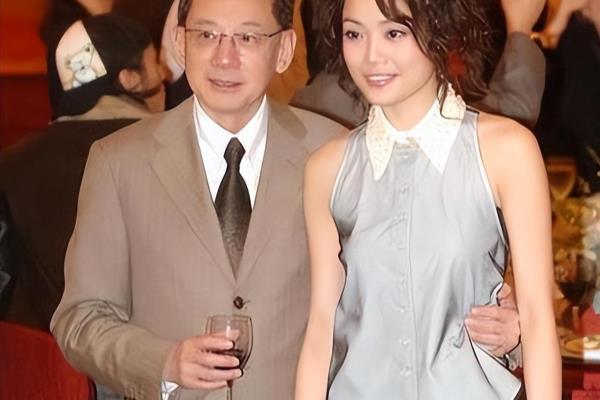 梁咏琪蛋糕门是怎么回事儿.