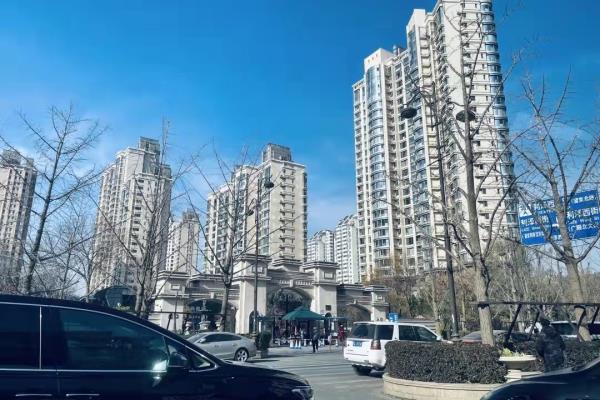 九龙花园小区为什么便宜.