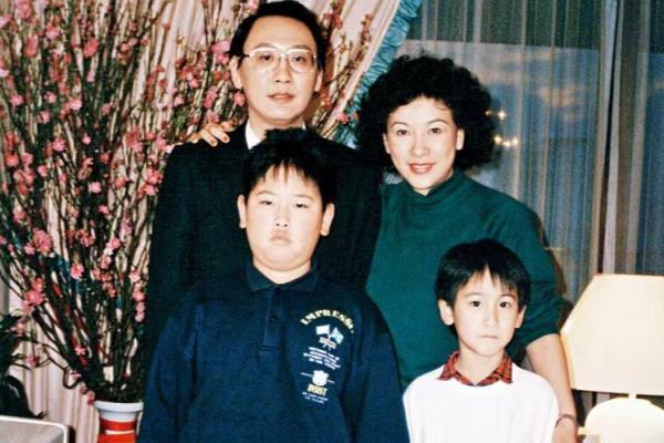 汤臣湖庭花园是汤臣一品吗.