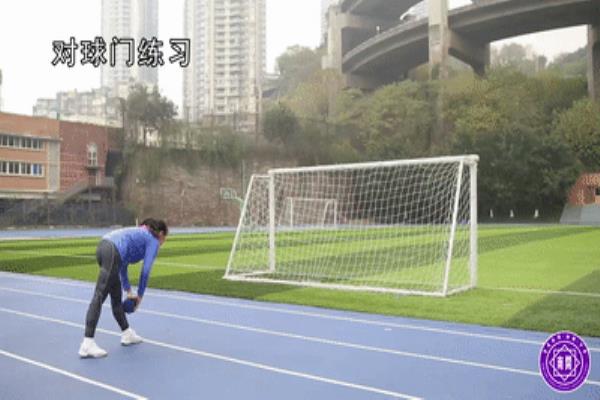 实心球的动作要领及训练方法.