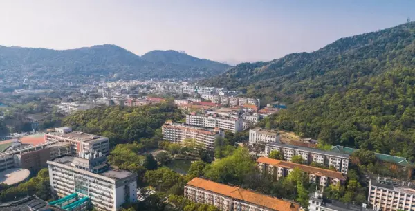 长沙铁道学院什么时候并入中南大学(10)