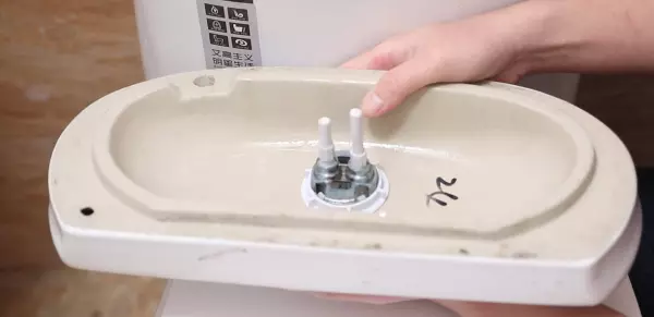 智能坐便器冲水没有劲怎么办(16)