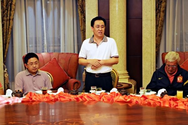 许家印简历个人资料背景是什么.