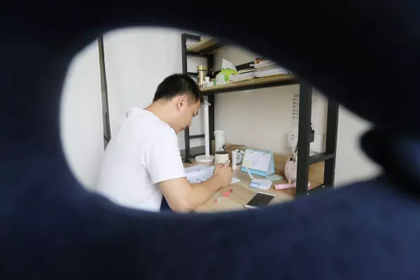 雕塑家园为什么怪怪的(6)