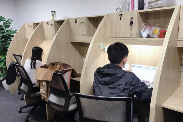 雕塑家园为什么怪怪的.