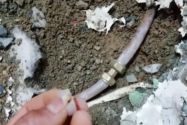 地暖管漏水修复的几种方法.