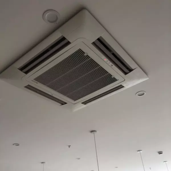 别墅中央空调是装一个还是装二个好(1)