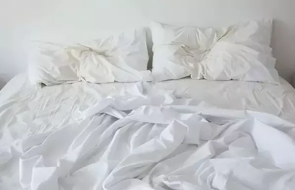 花床单发黄怎么样能洗白(1)